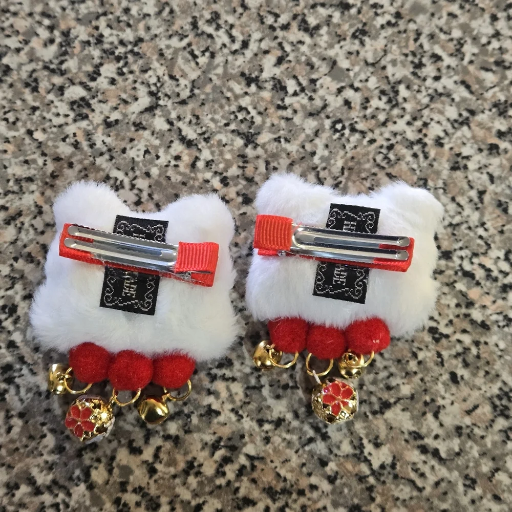 N/A pair white